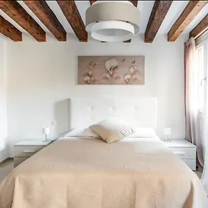 https://palazzina-san-polo-2151.hotelinveneto.com